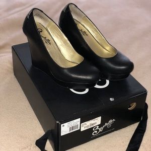 Like-new Seychelles platform wedges
